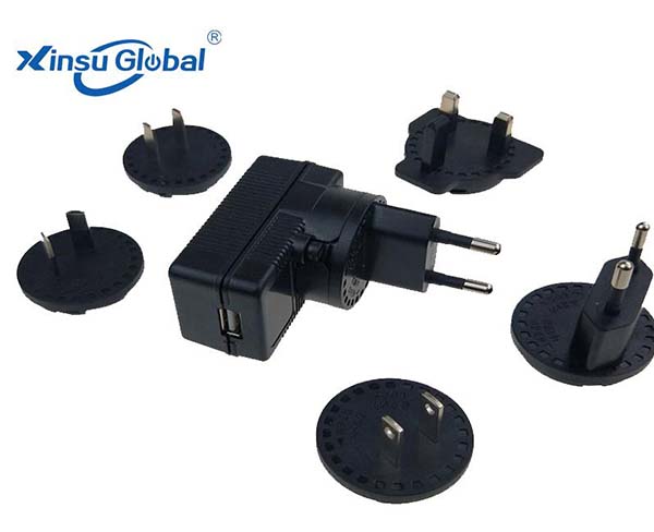 The interchangeable plug 5V USB charger